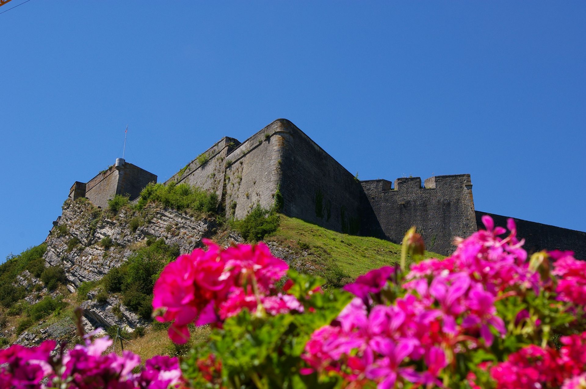 charlemont-val-d-ardenne-tourisme