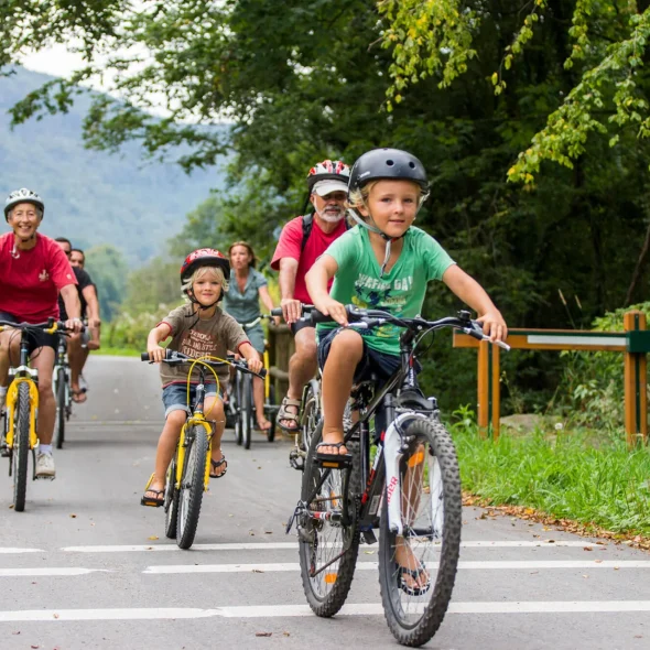 5 activités à faire en famille dans le Val d’Ardenne ce printemps 🌿